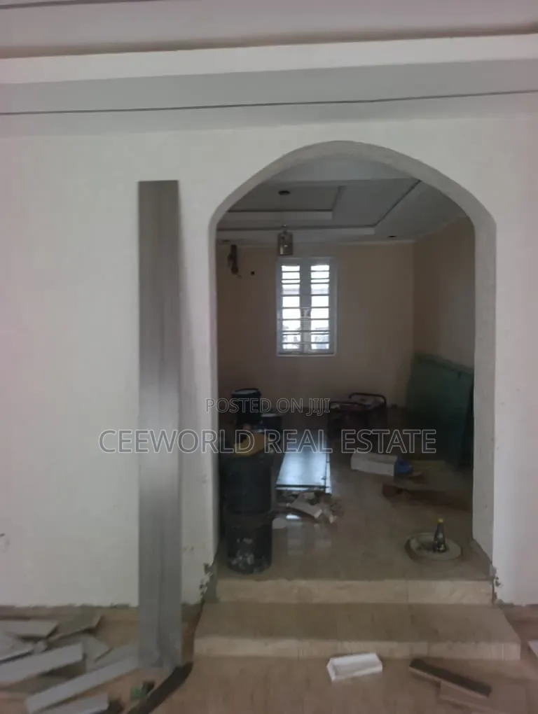 3bdrm Bungalow in Akala Estate Akobo for rent in Akobo