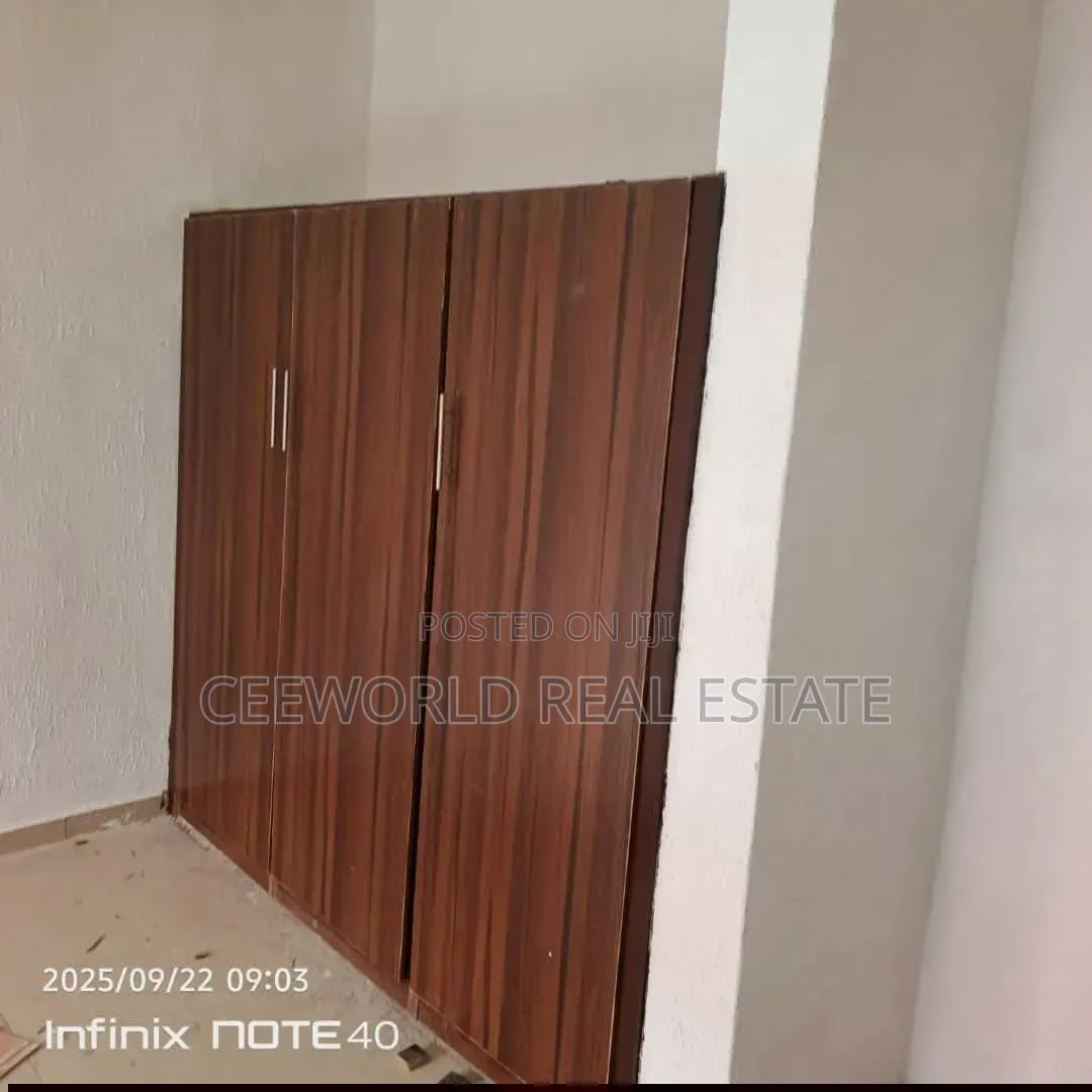 3bdrm Duplex in Oluyole Main Estate for rent in Oluyole Estate