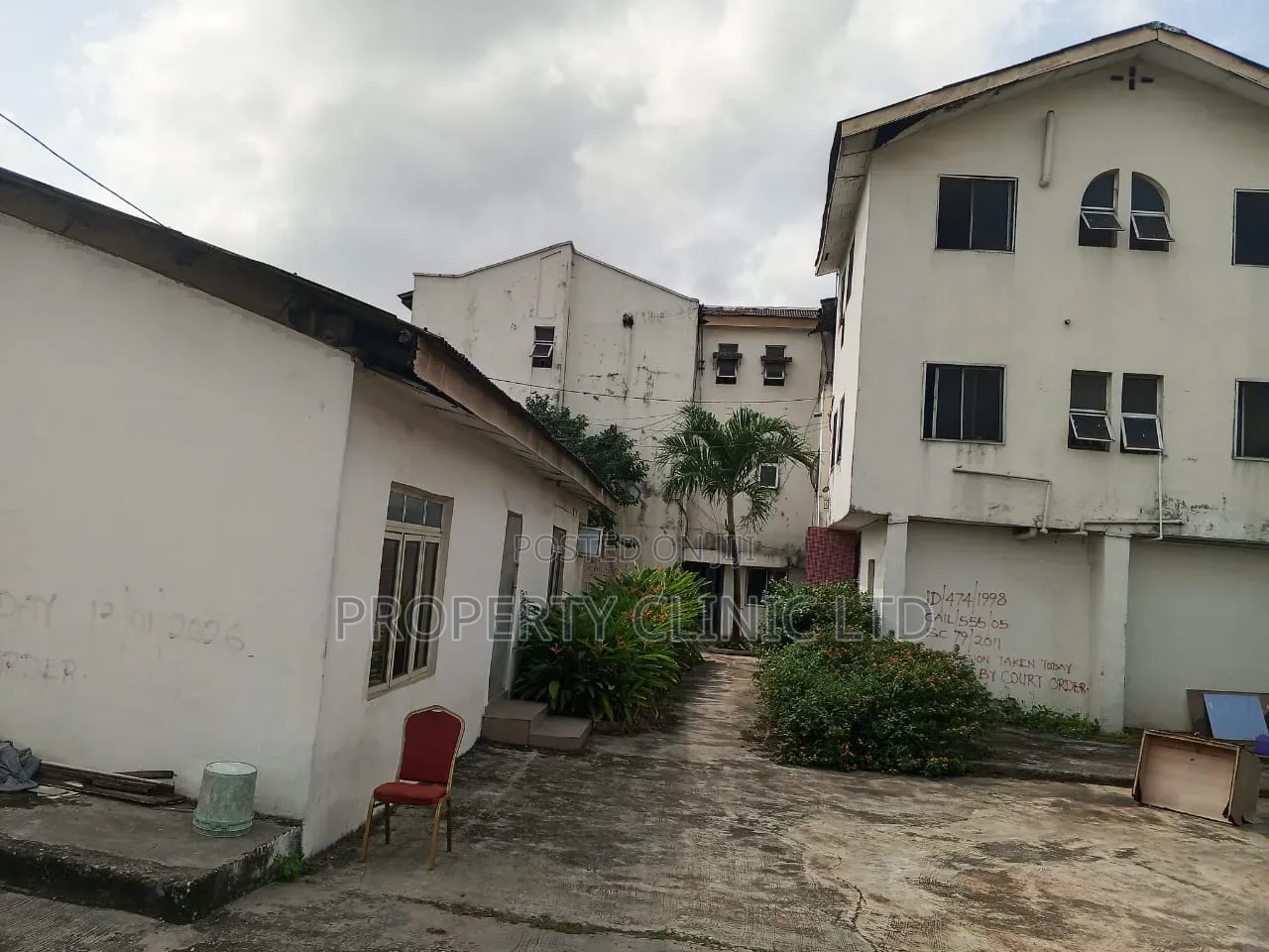 3bdrm Block of Flats in Alausa for sale in Alausa
