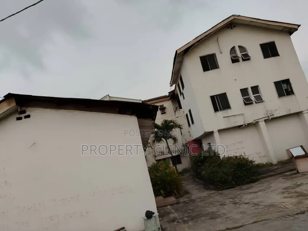 3bdrm Block of Flats in Alausa for sale in Alausa