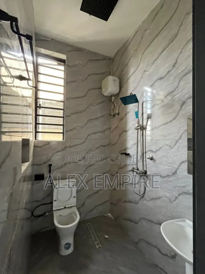 2bdrm Duplex in Ago Palace for rent in Ago Palace