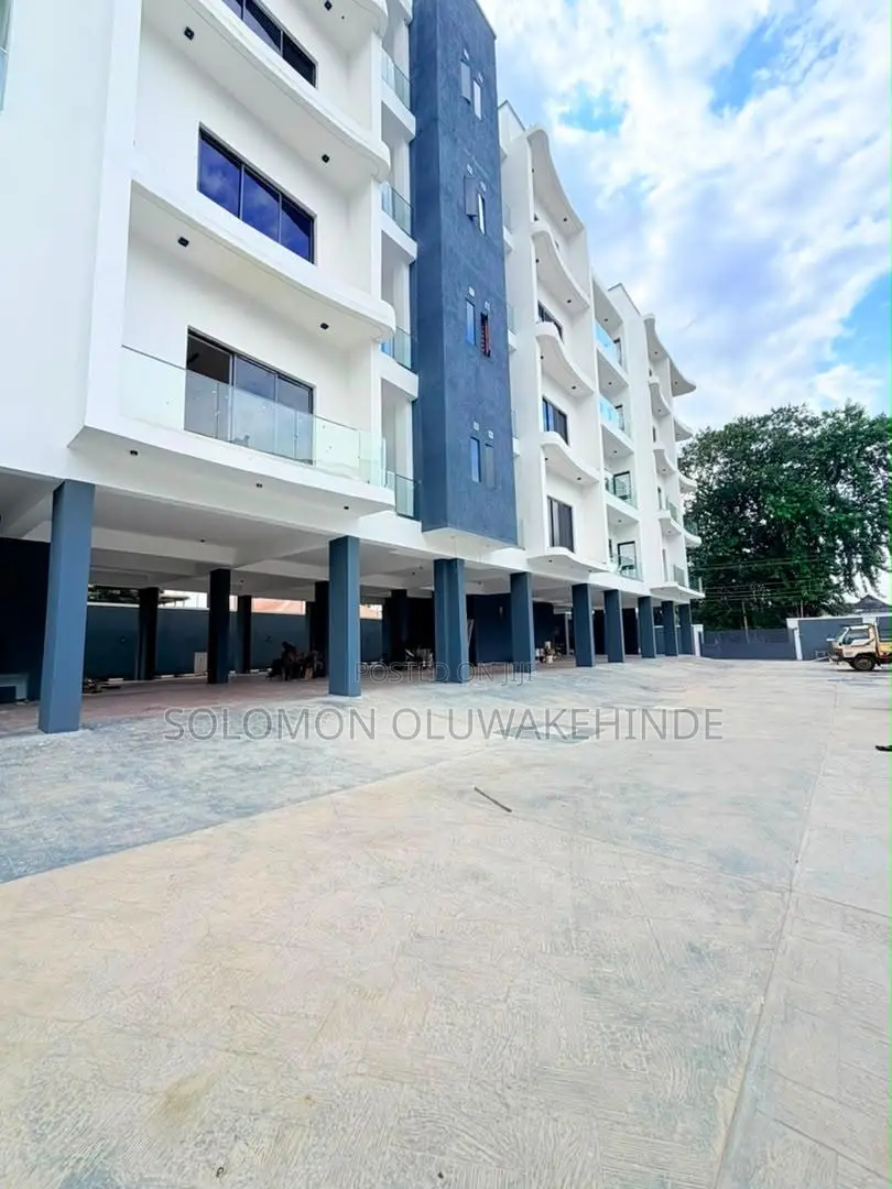3bdrm Apartment in Ikeja Gra for sale in Ikeja GRA