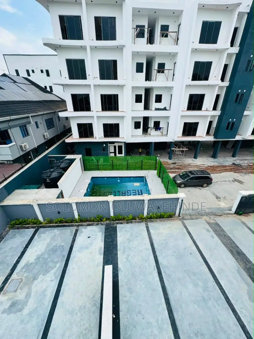 3bdrm Apartment in Ikeja Gra for sale in Ikeja GRA