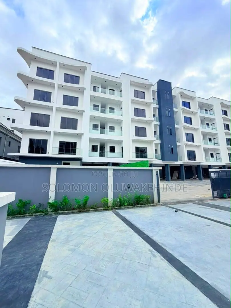 3bdrm Apartment in Ikeja Gra for sale in Ikeja GRA