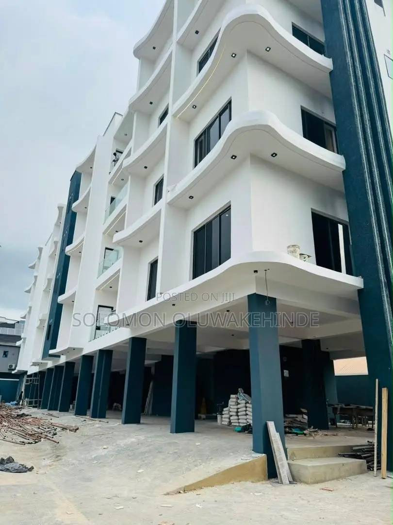 3bdrm Apartment in Ikeja Gra for sale in Ikeja GRA