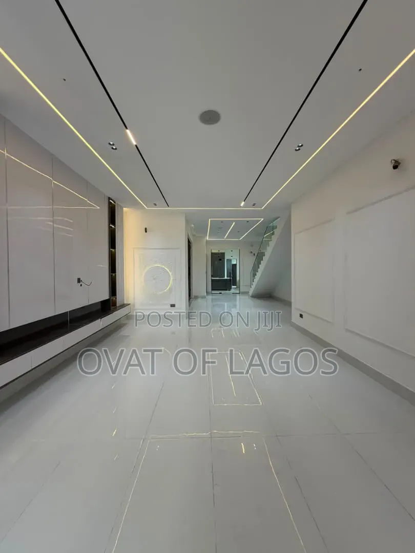5bdrm Duplex in Lekki Palm City, Ado / Ajah for sale in Ado / Ajah