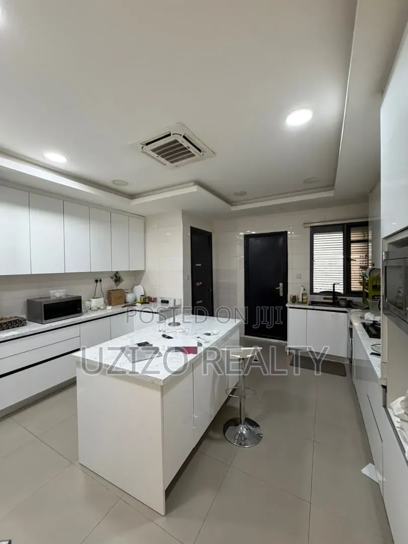 Furnished 3bdrm Apartment in Old Ikoyi for sale in Old Ikoyi