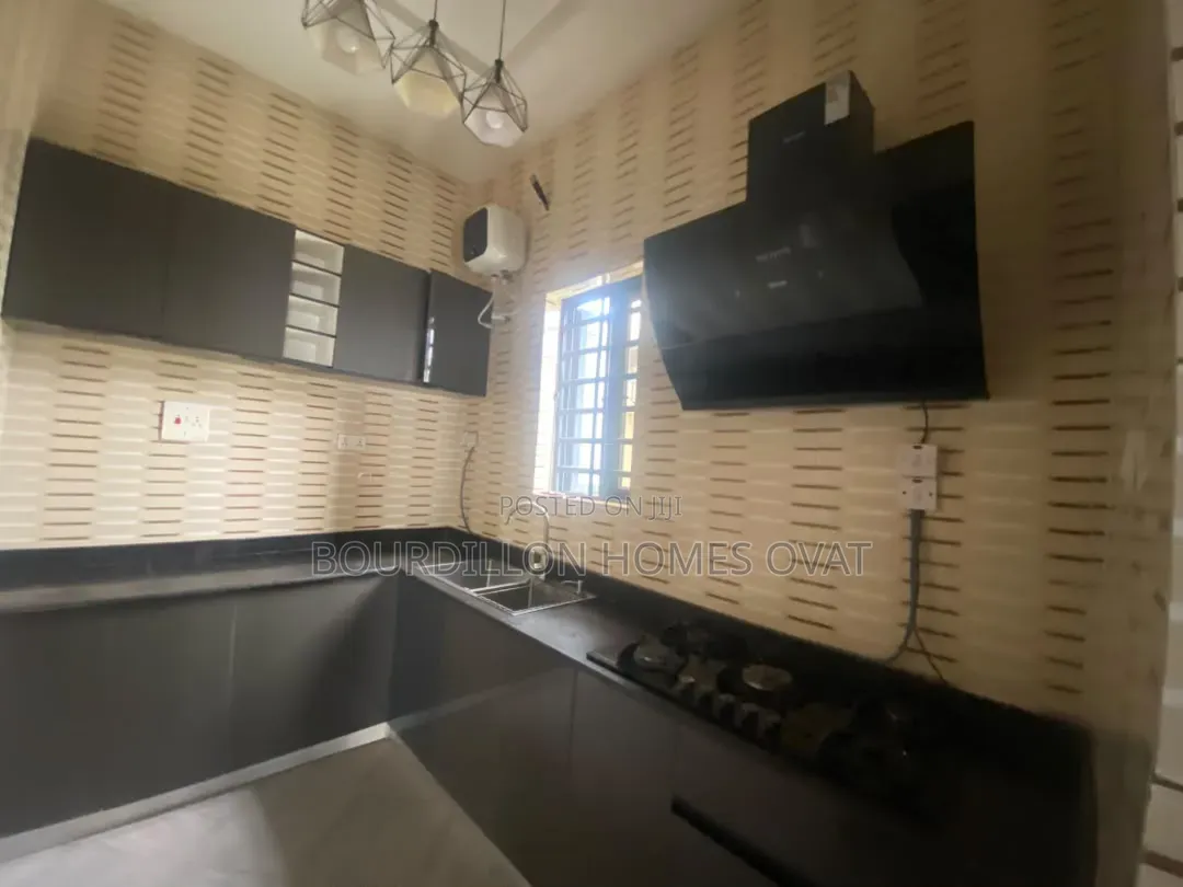 3bdrm Duplex in Orchid Lekki Lagos for rent in Lekki Expressway