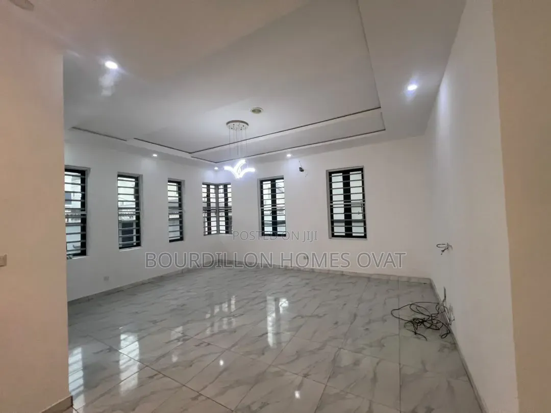 5bdrm Duplex in Chevron Lekki Lagos for rent in Chevron