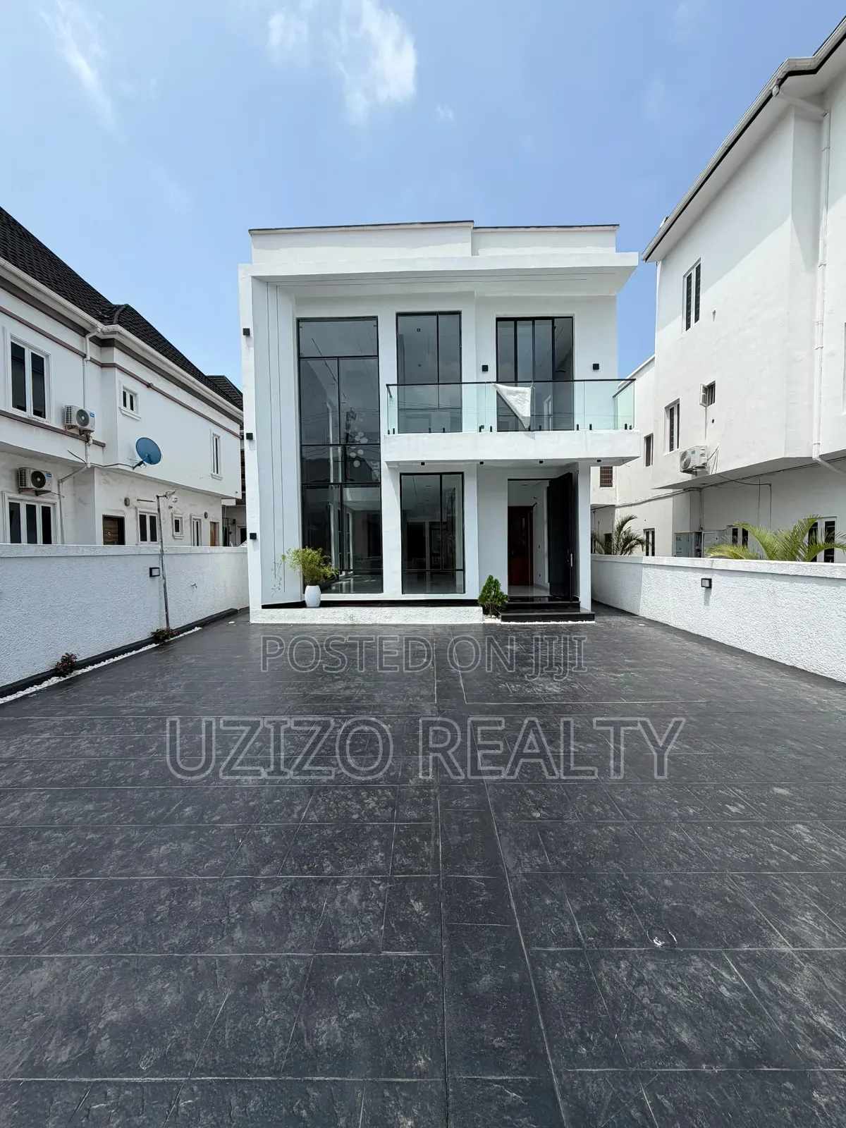 5bdrm Duplex in Lekki County Homes, Ikota for sale in Ikota