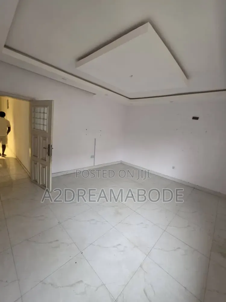 4bdrm Duplex in Omole for rent in Omole Phase 2