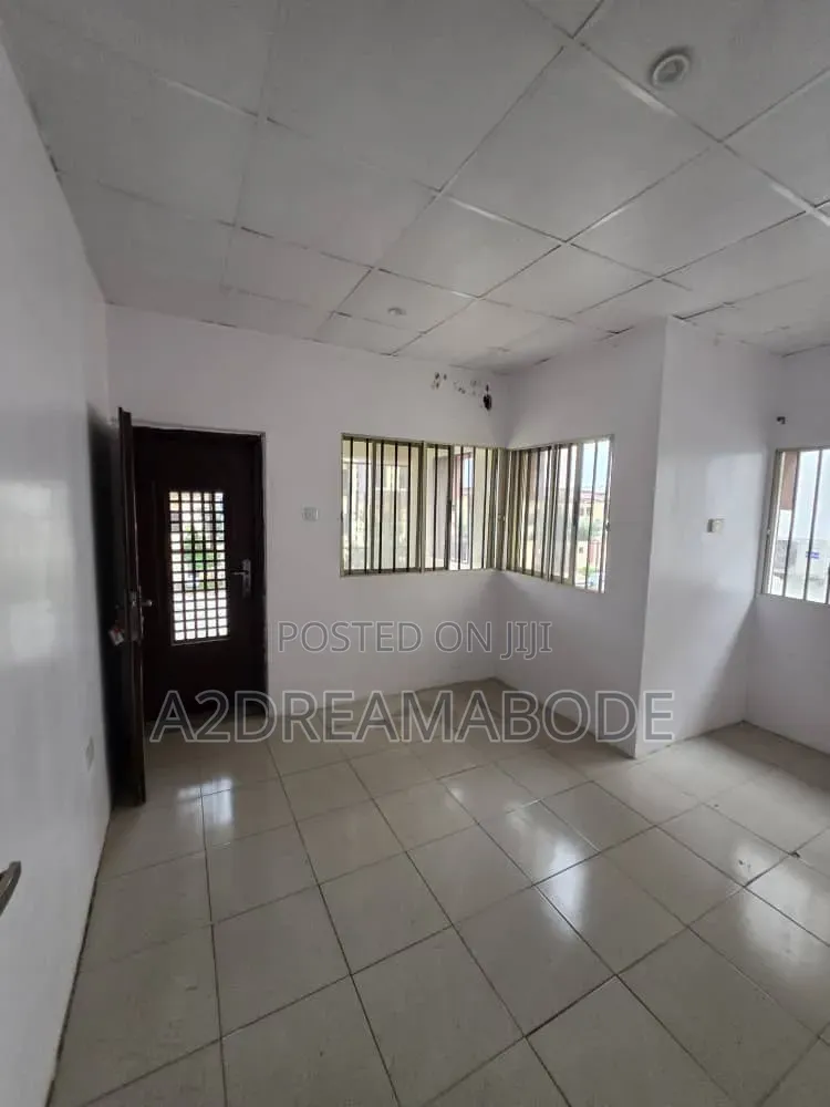 4bdrm Duplex in Omole for rent in Omole Phase 2