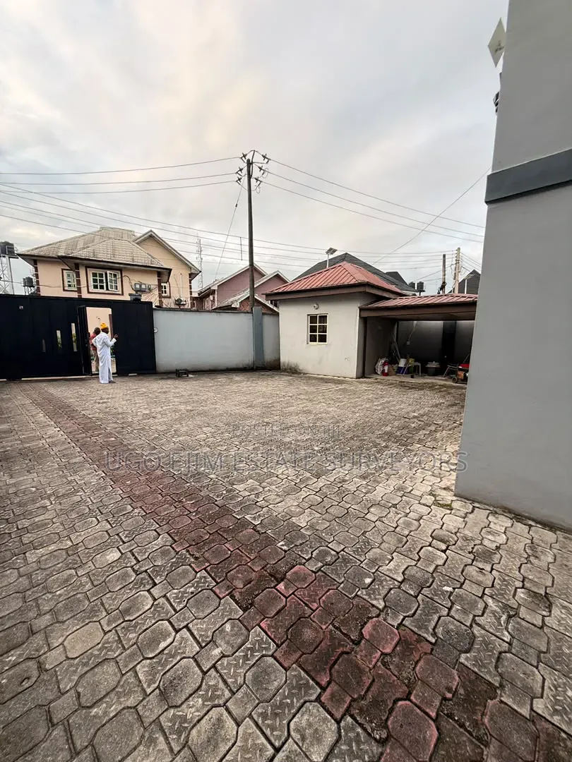2bdrm Block of Flats in Port-Harcourt for sale in Port-Harcourt