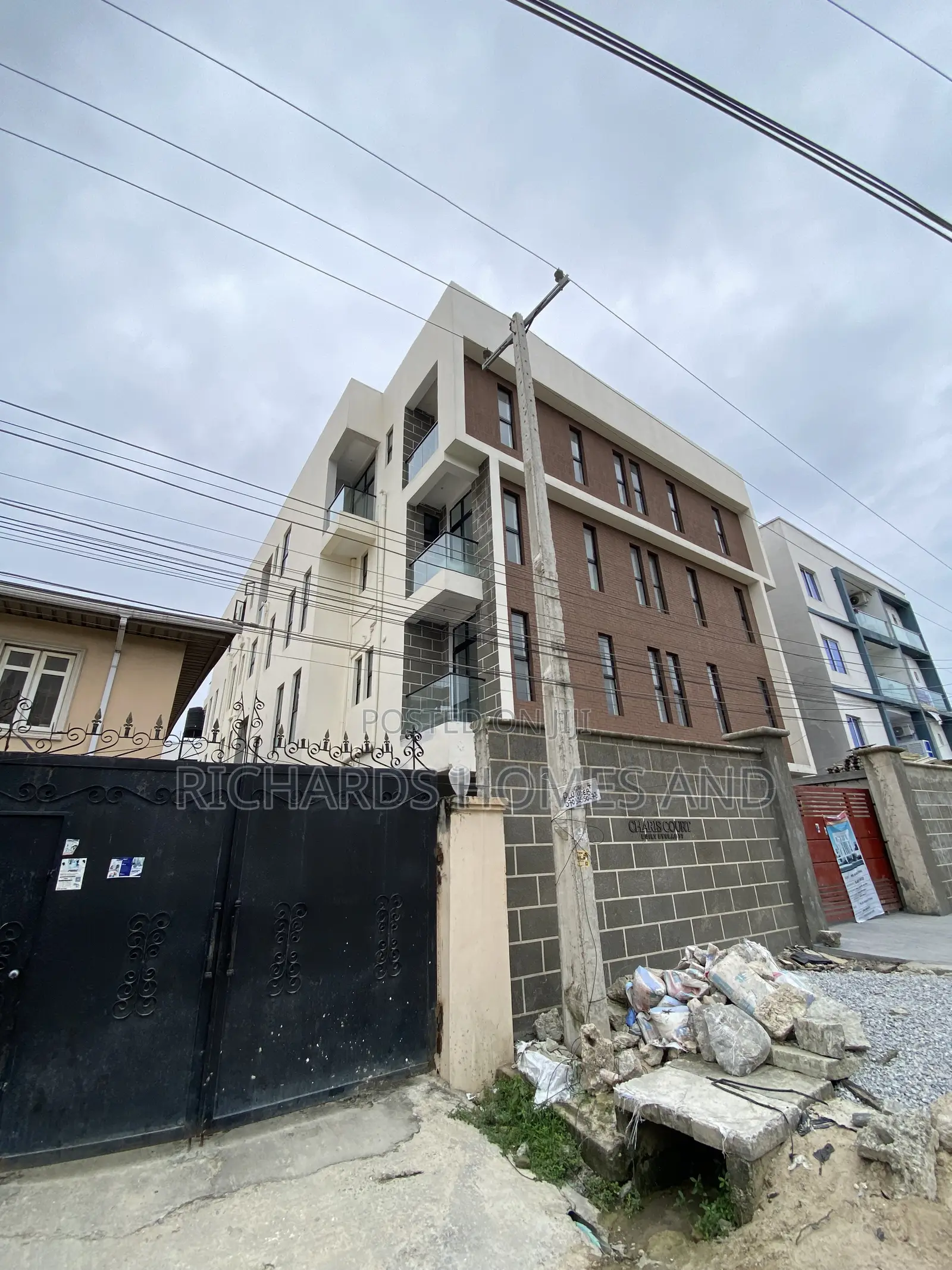 2bdrm Maisonette in Ikate for sale in Ikate