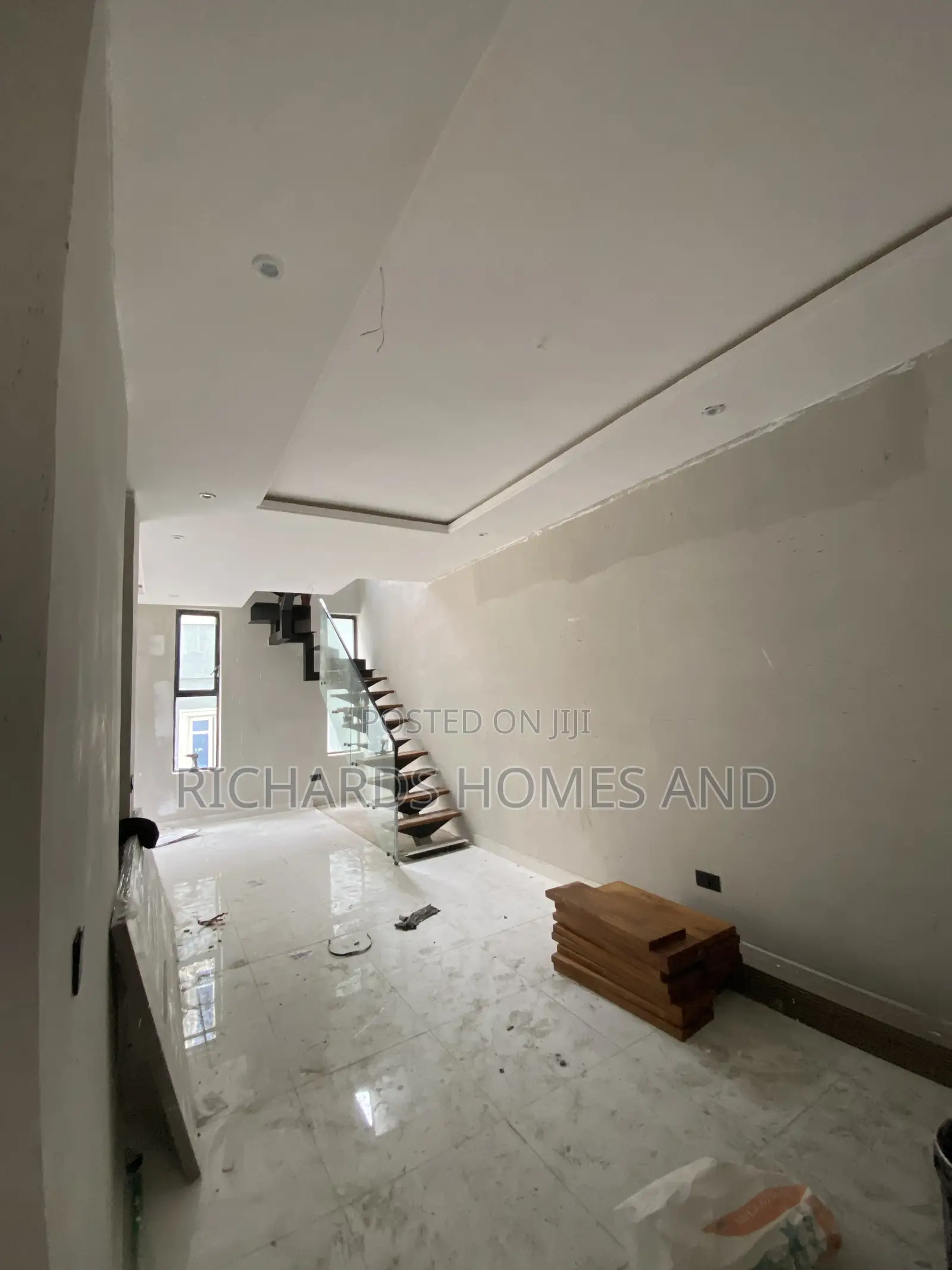 2bdrm Maisonette in Ikate for sale in Ikate