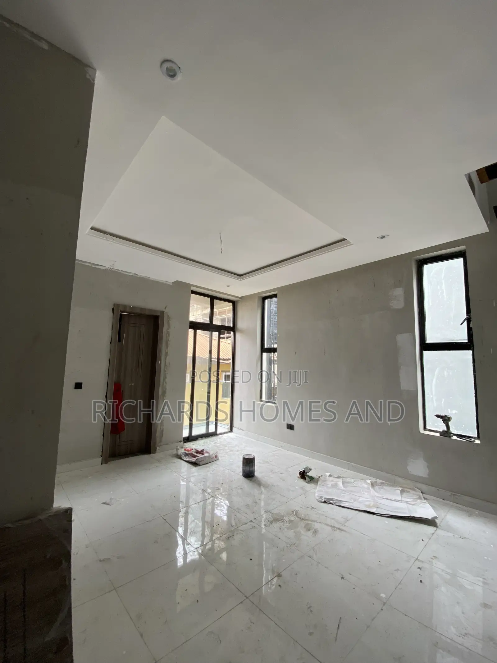 2bdrm Maisonette in Ikate for sale in Ikate