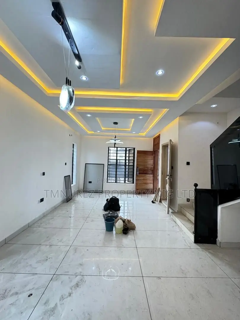 4bdrm Duplex in Gbagada for sale in Gbagada