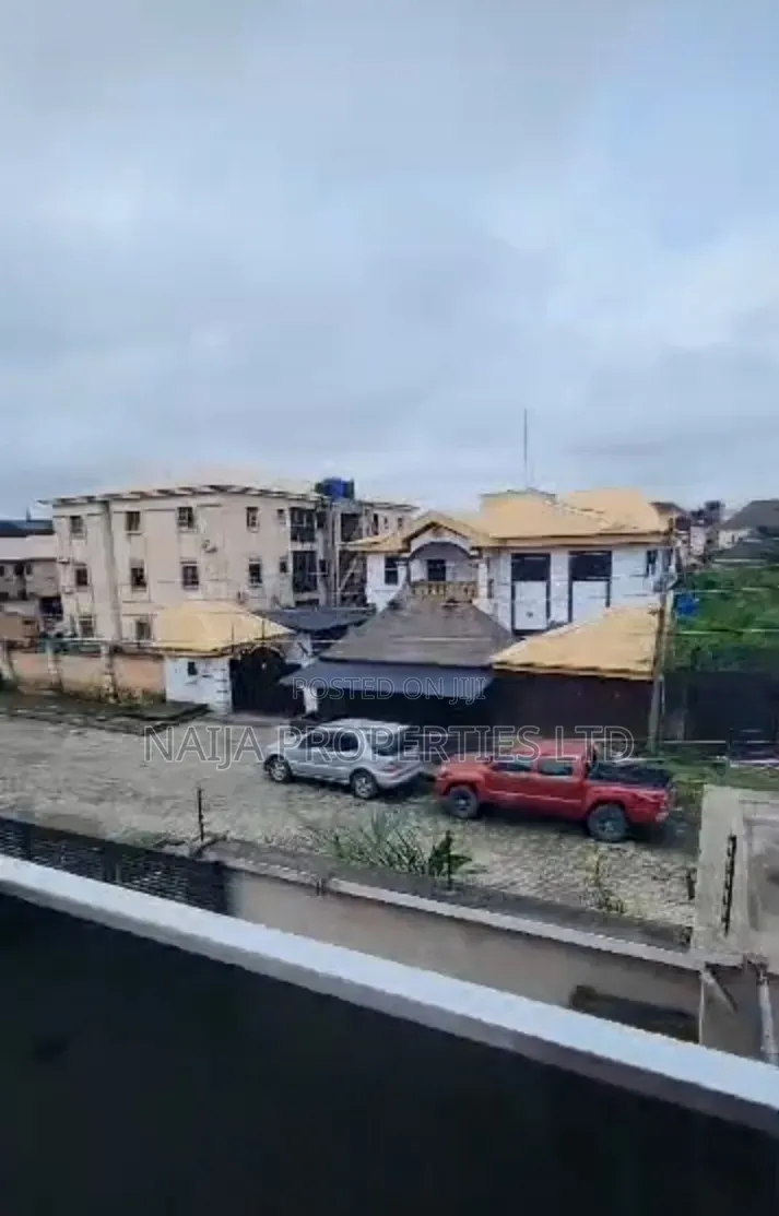 4bdrm Duplex in Ikota for rent in Ikota