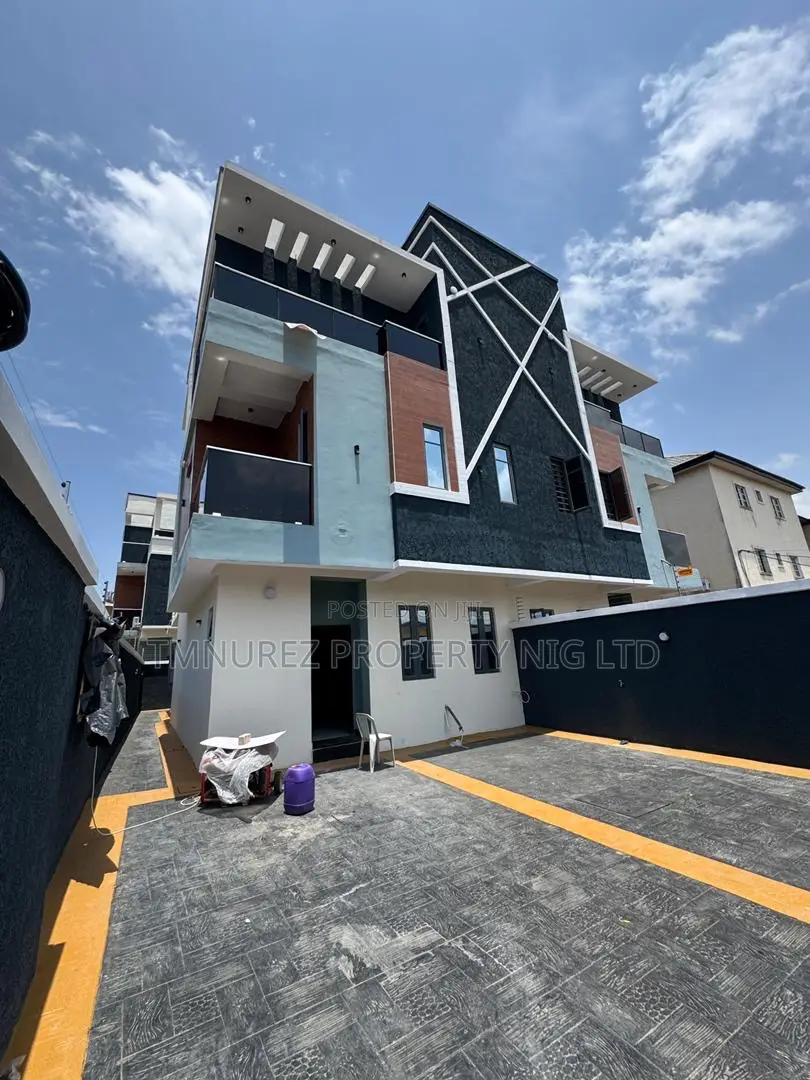 4bdrm Duplex in Gbagada for sale in Gbagada