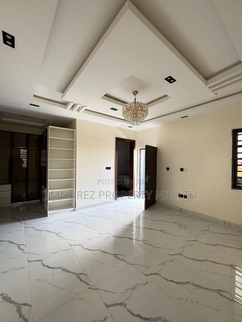 4bdrm Duplex in Gbagada for sale in Gbagada