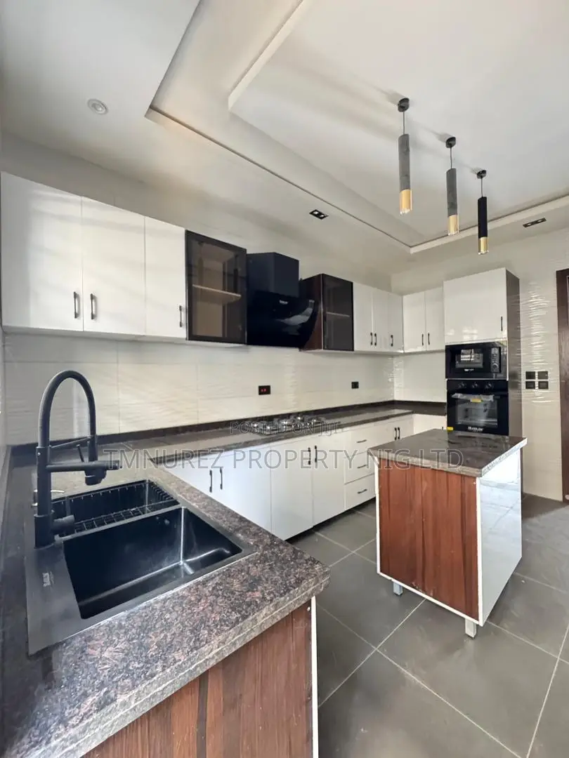 4bdrm Duplex in Gbagada for sale in Gbagada