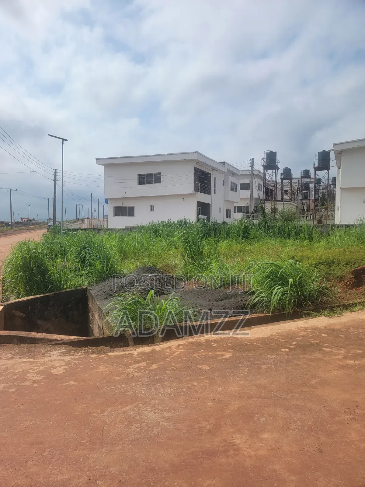 271.9sqm in Helui Estate in Enugu
