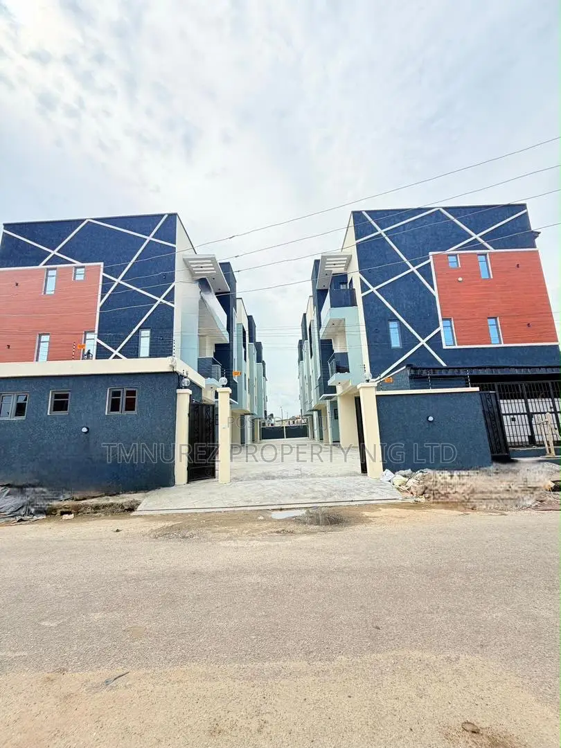 4bdrm Townhouse/Terrace in Ikeja for sale in Ikeja
