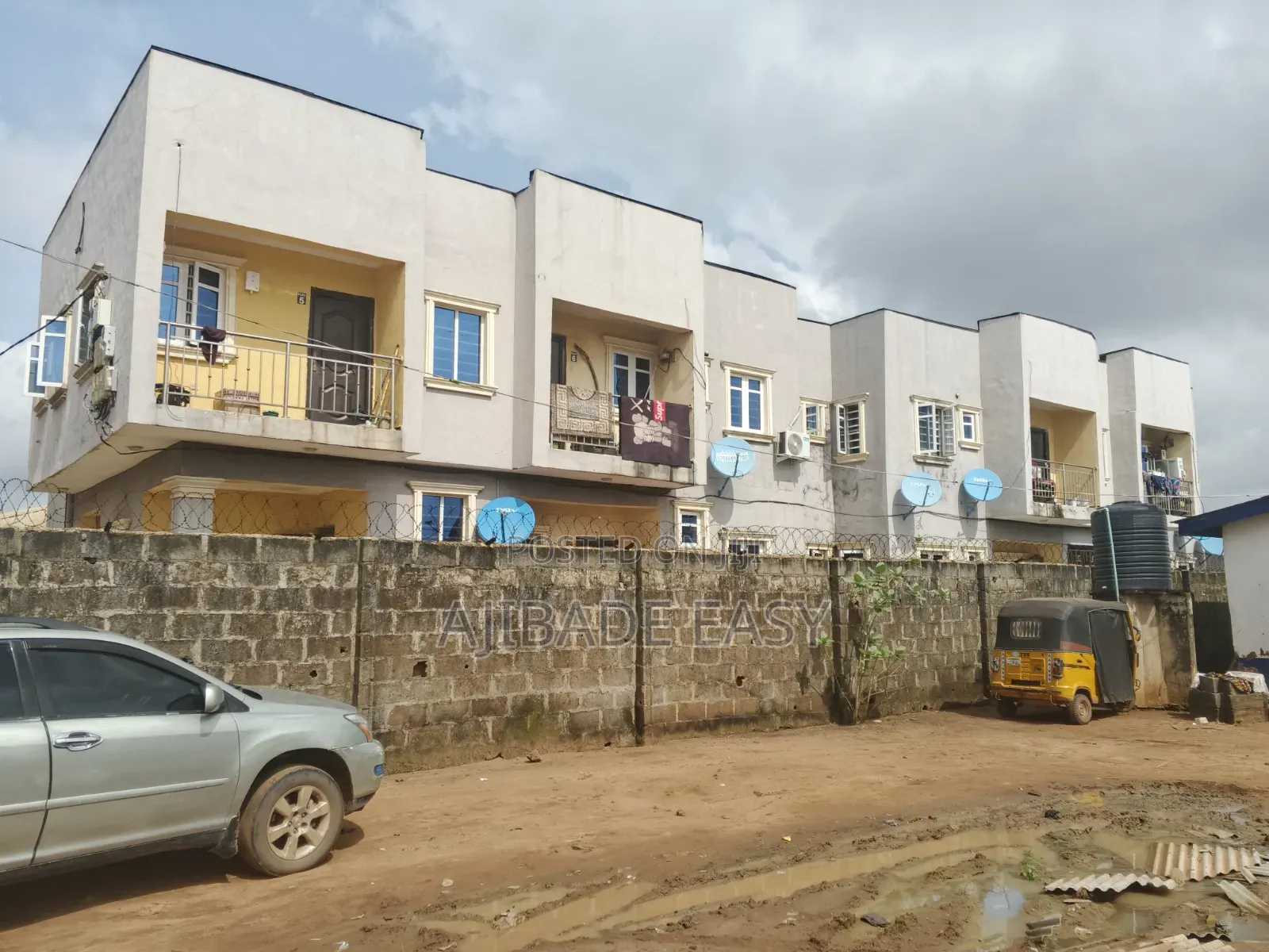 14bdrm Block of Flats in Ayobo for sale in Ayobo