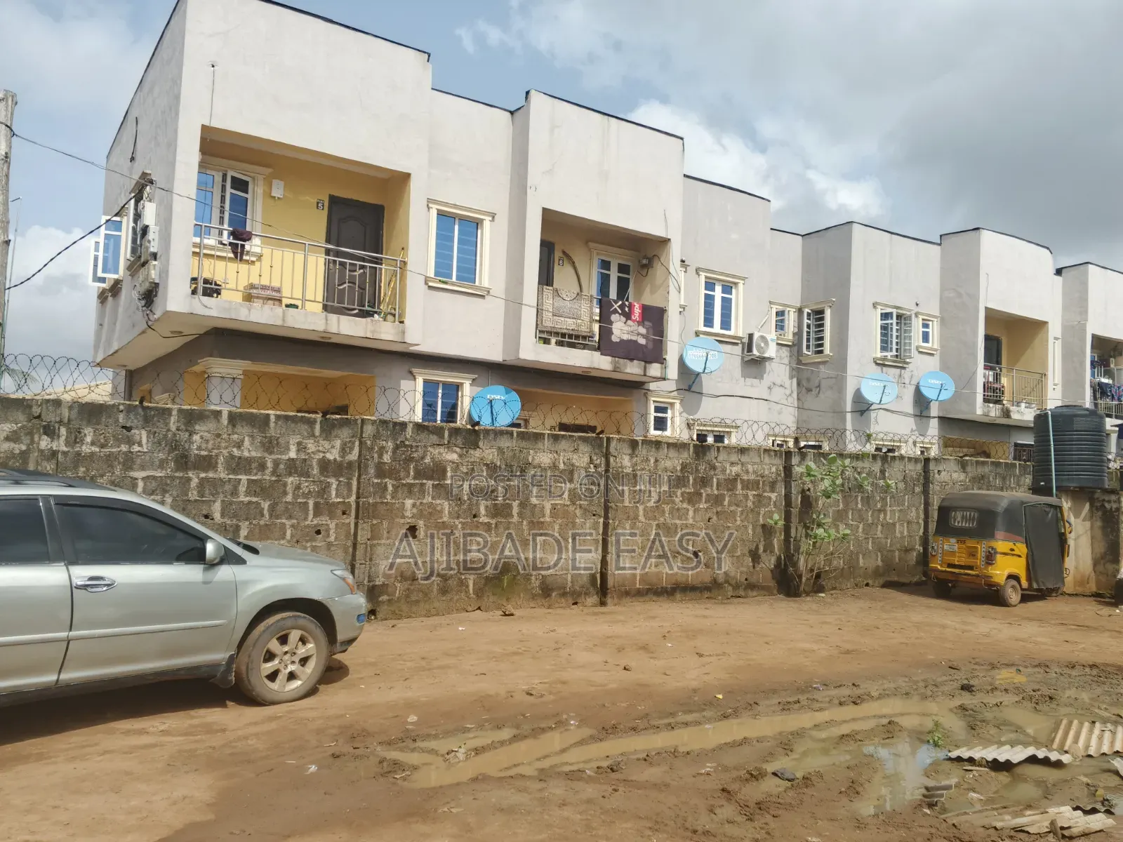 14bdrm Block of Flats in Ayobo for sale in Ayobo
