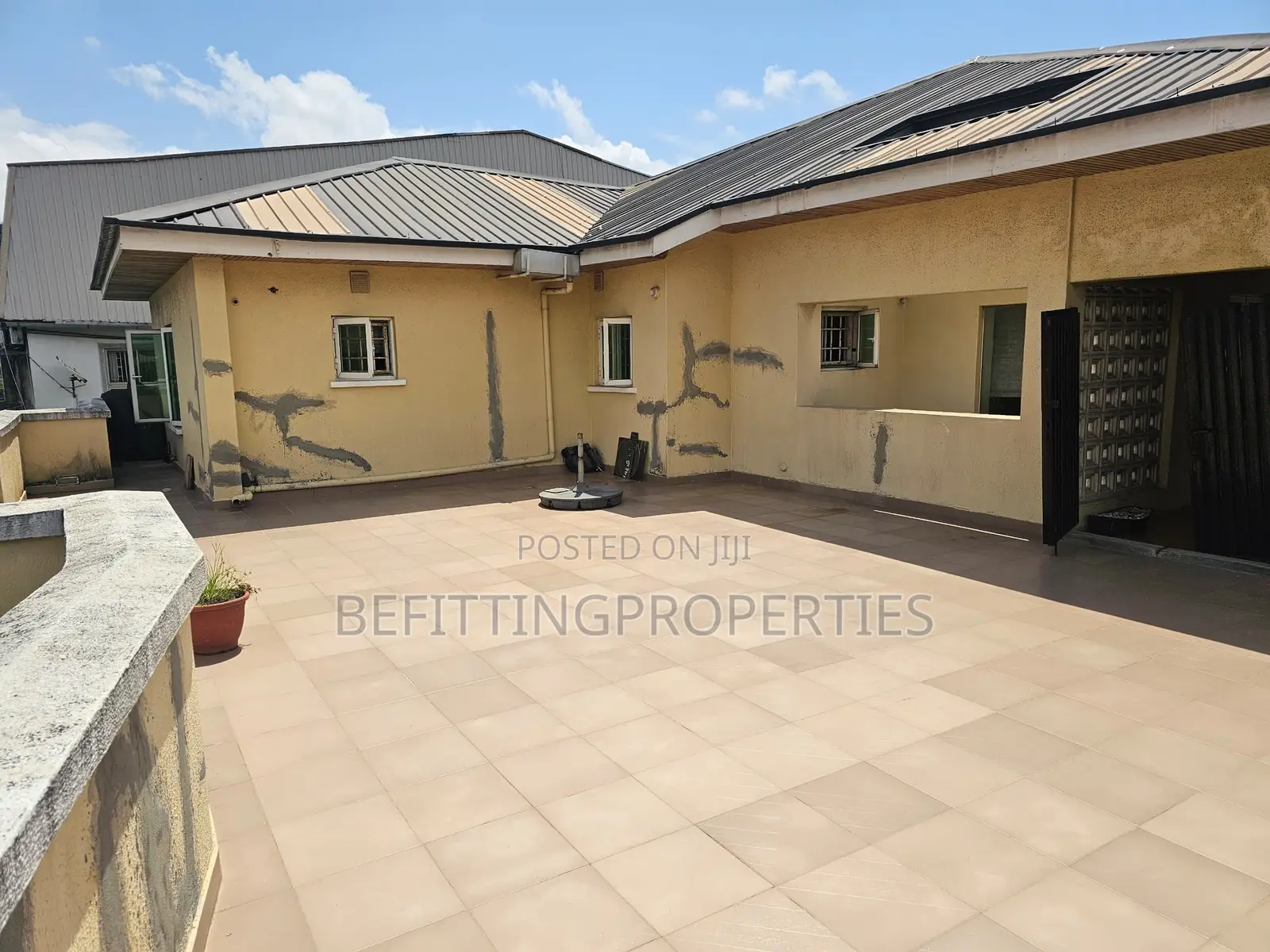 2bdrm Apartment in Victoria Island for sale in Victoria Island