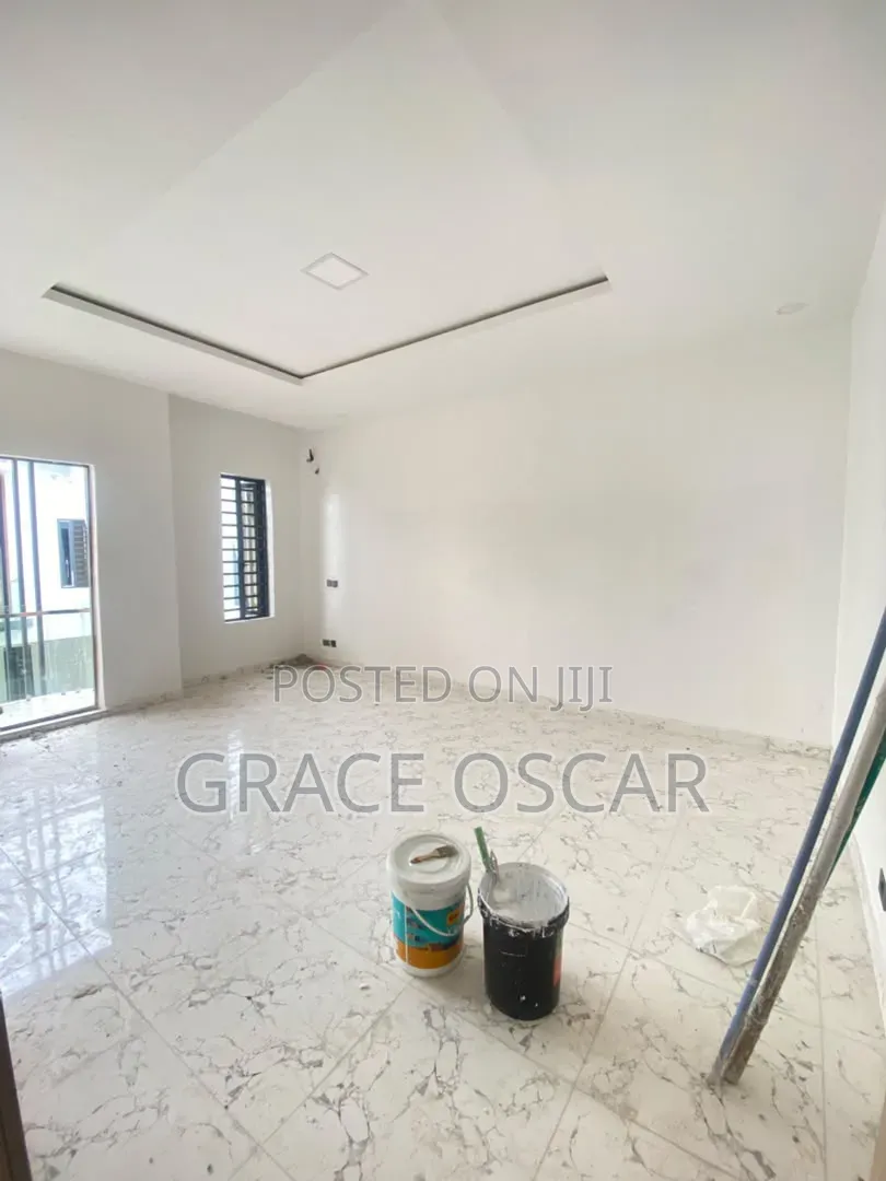 4bdrm Duplex in Ilaje / Lekki for sale in Ilaje / Lekki