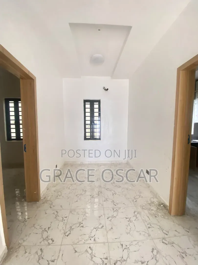 4bdrm Duplex in Ilaje / Lekki for sale in Ilaje / Lekki