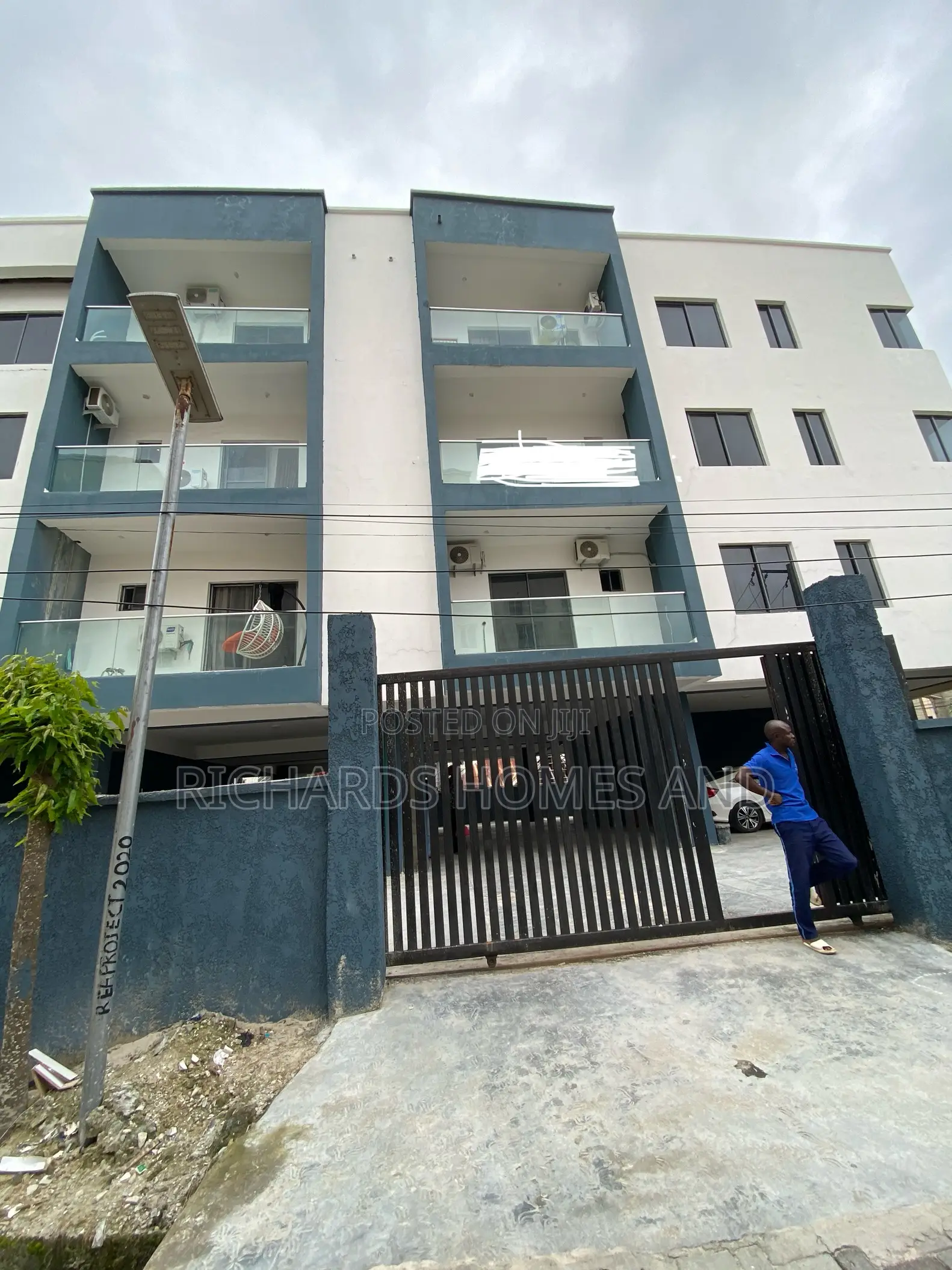 Furnished 2bdrm Apartment in Ikate for sale in Ikate
