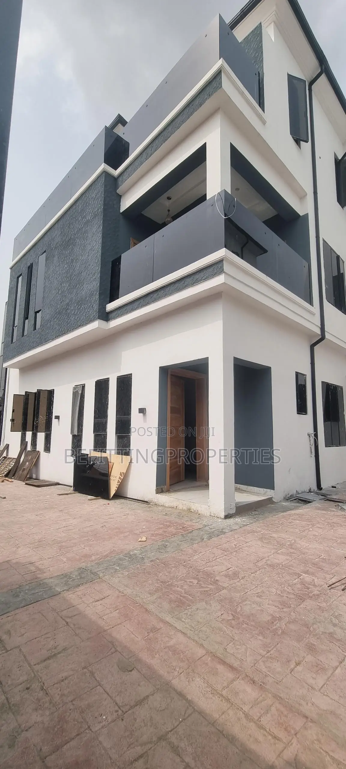 5bdrm Duplex in Ojodu for sale in Ojodu