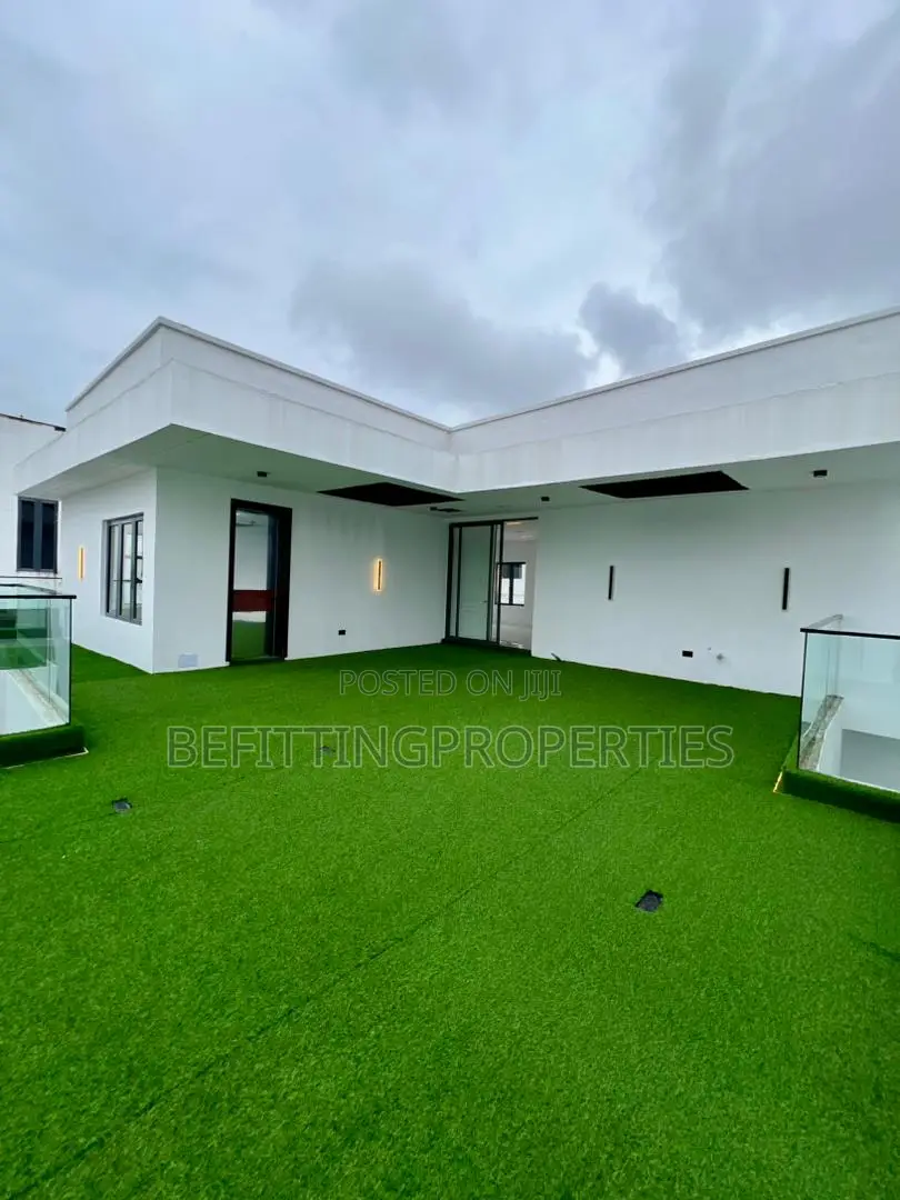 5bdrm Duplex in Lekki for sale in Lekki