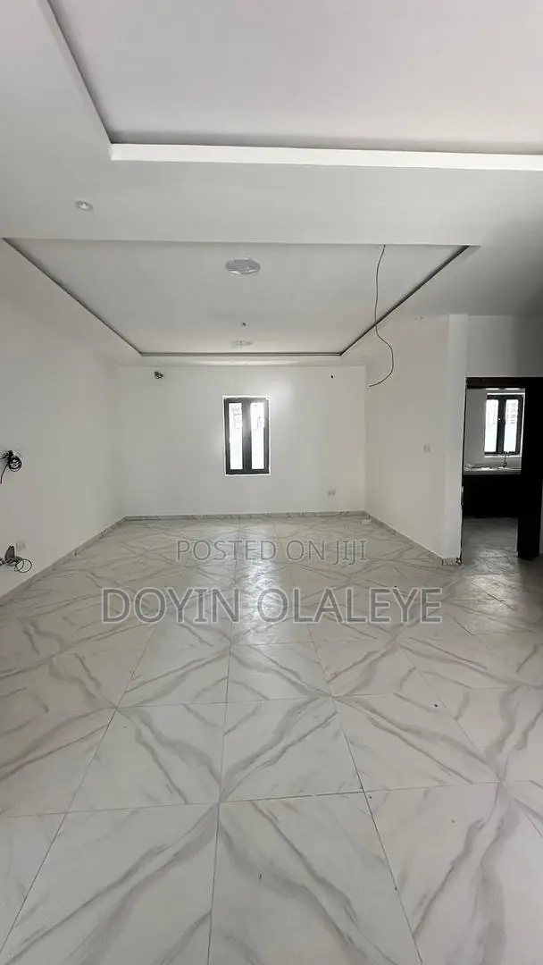4bdrm Townhouse/Terrace in Ikota for sale in Ikota