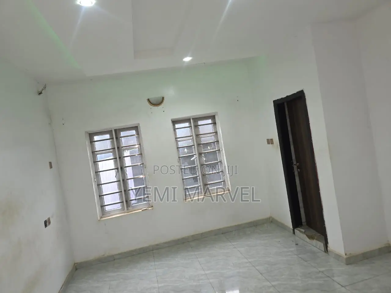 2bdrm Block of Flats in Oluode Back Of First for rent in Akala Express