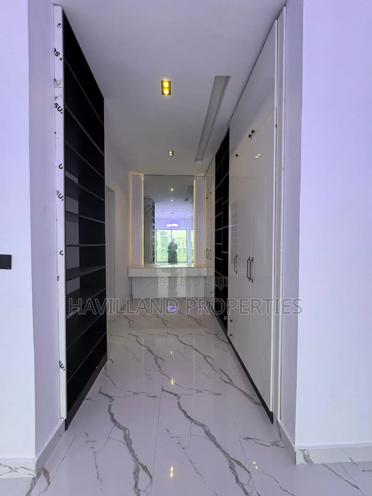 4bdrm Duplex in Karsana North for sale in Karsana
