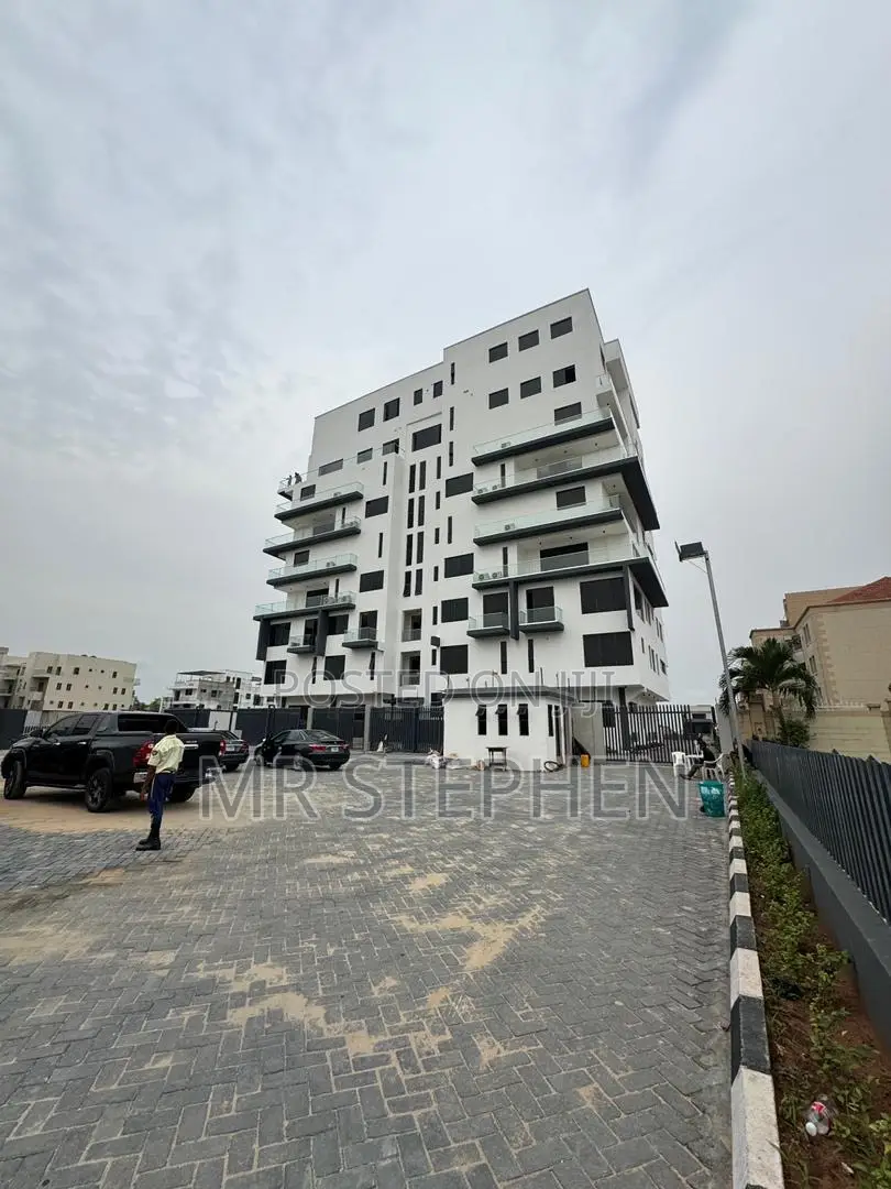 4bdrm Penthouse in Banana Island for sale in Banana Island