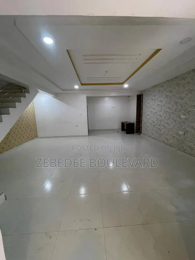 4bdrm Townhouse / Terrace in Jabi for rent in Jabi