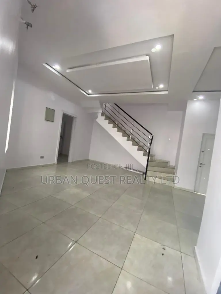 3bdrm Duplex in Royal Pine Estate, Lekki for sale in Lekki