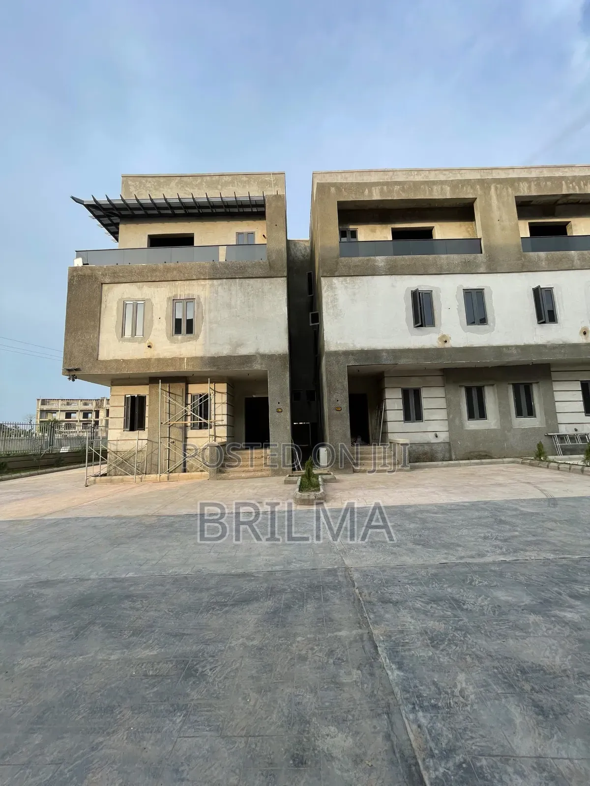 5bdrm Duplex in Wuye for sale in Wuye