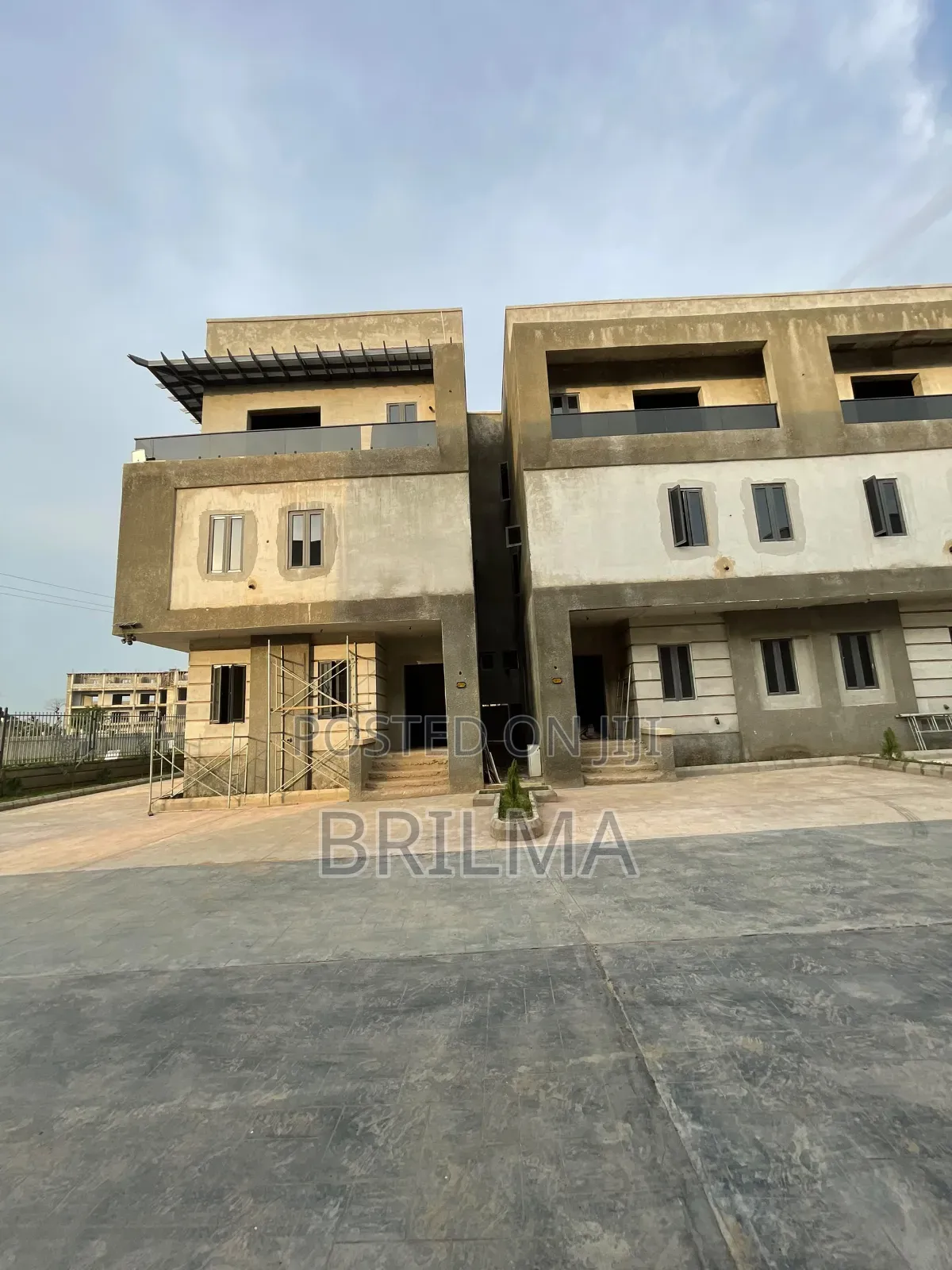 5bdrm Duplex in Wuye for sale in Wuye