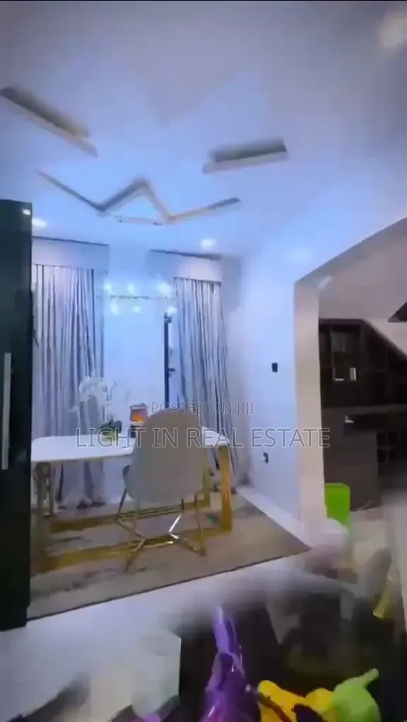 Furnished 4bdrm Duplex in Alakuko for sale in Alakuko