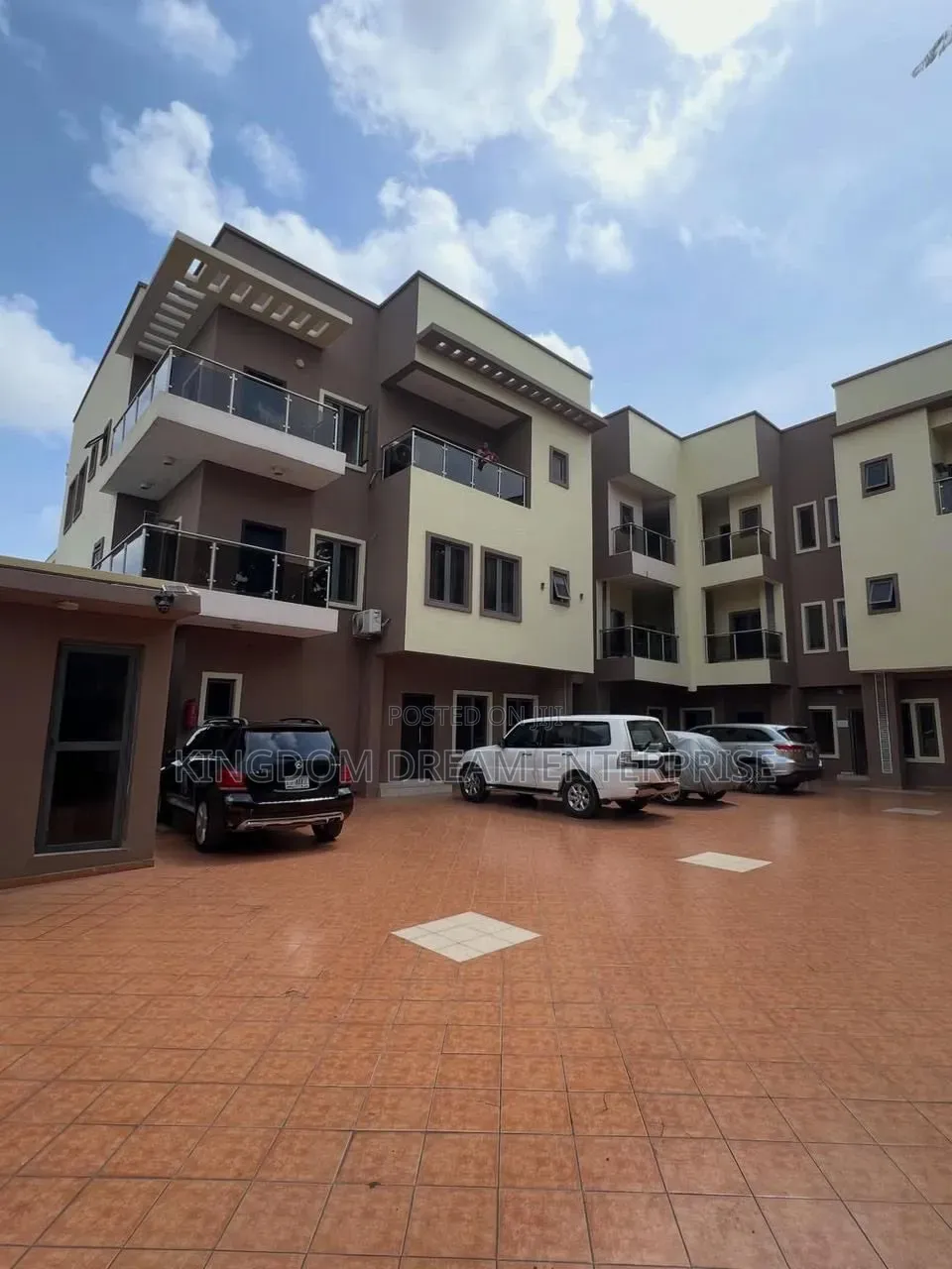 3bdrm Apartment in Lekki Phase 1 for rent in Lekki Phase 1