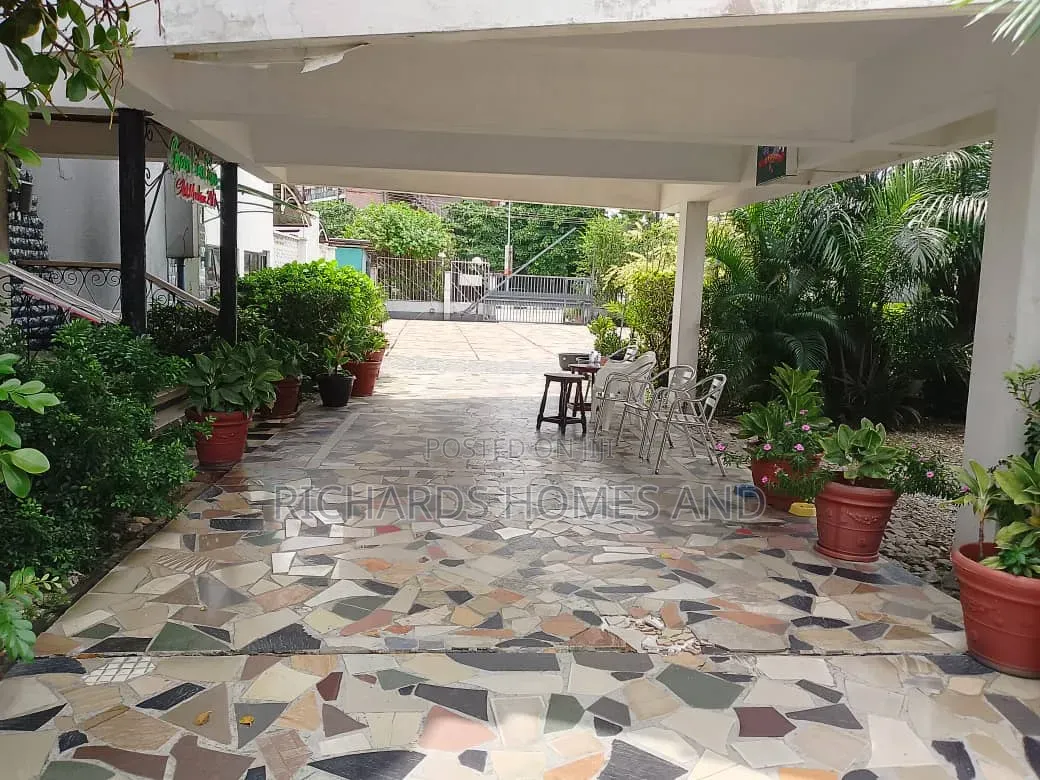 A Commercial Duplex Available for Rent Victoria Island in Victoria Island Extension