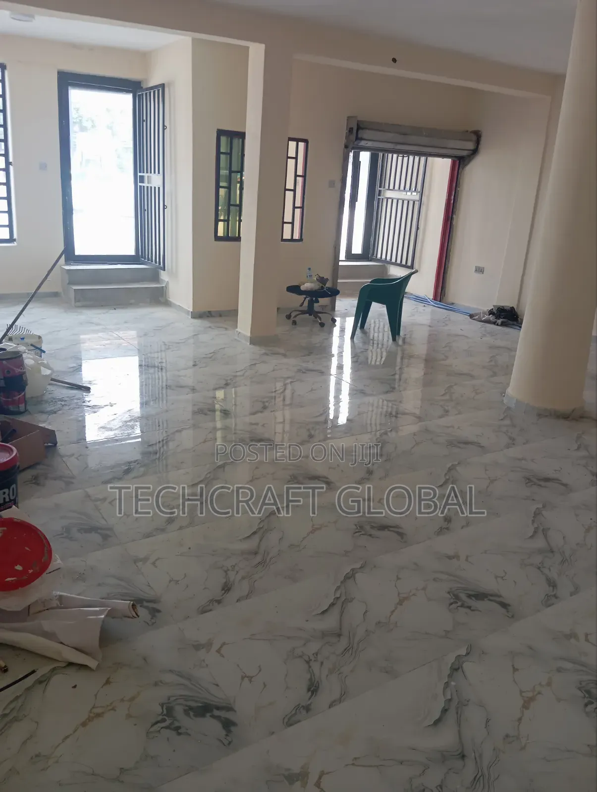 Executive Massive Shop +3 Toilets and Office Directly Facing Express in Olokonla