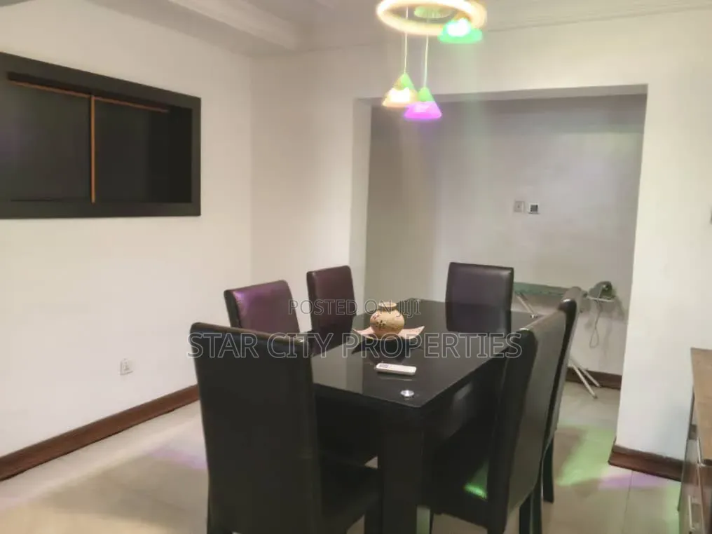 3bdrm Apartment in Ikeja Gra for rent in Ikeja GRA