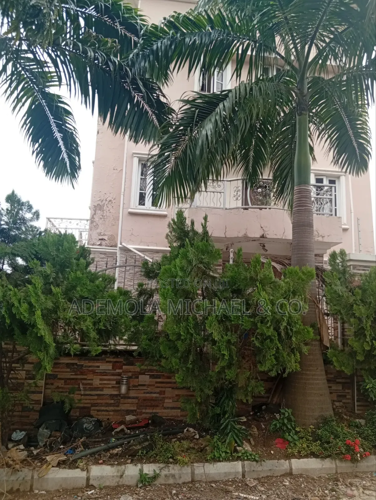 7bdrm Duplex in British Village, Wuse 2 for sale in Wuse 2