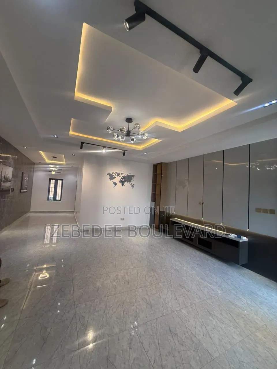 3bdrm Block of Flats in Durumi for sale in Durumi